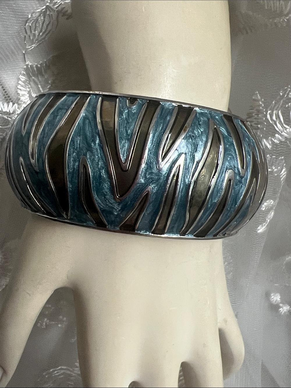 Women’s Teal Patterned Wide Bangle Bracelet